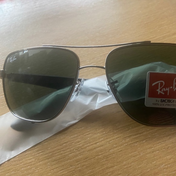 NWT Ray-Ban 60mm Aviator RB3483 Unisex Sunglasses Gunmetal Frame Green L… - Picture 6 of 9